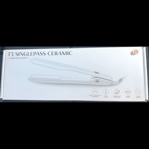 T3 Single Pass Ceramic 1” Straightening Flat Iron
